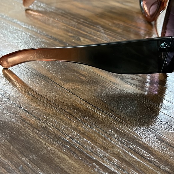 Oversized Multi-Color Rhinestone Fashion Sunglasses - Picture 6 of 12